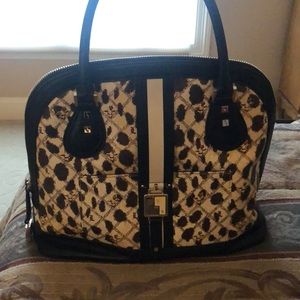 Gorgeous Lamb purse with brown black and cream giraffe print!